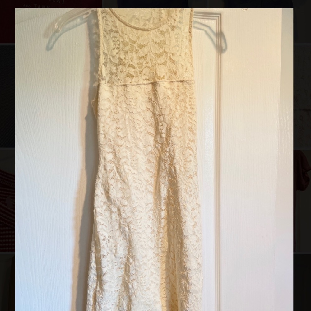 Cream lace Hollister dress